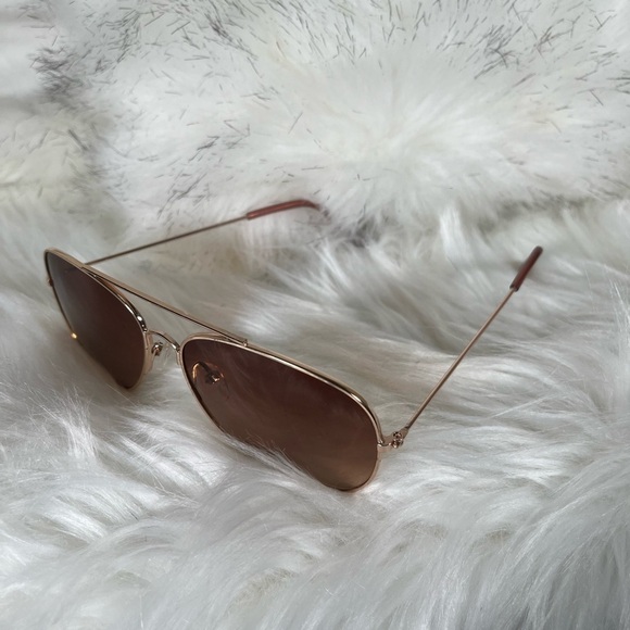 Stylish Brown Aviator Sunglasses - Picture 4 of 7